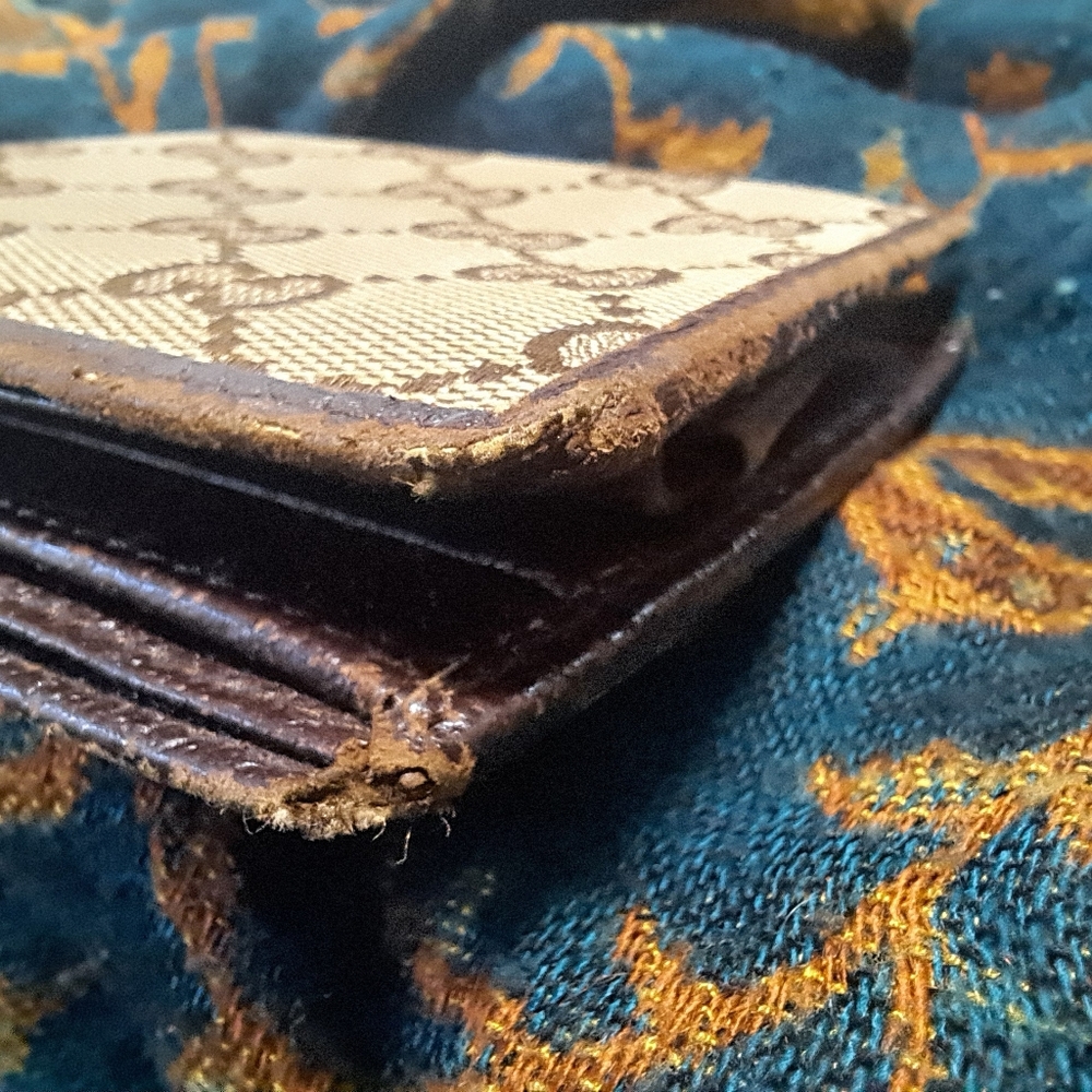 Gucci Beige and Brown Monogram Wallet Card Holder - Picture 10 of 17